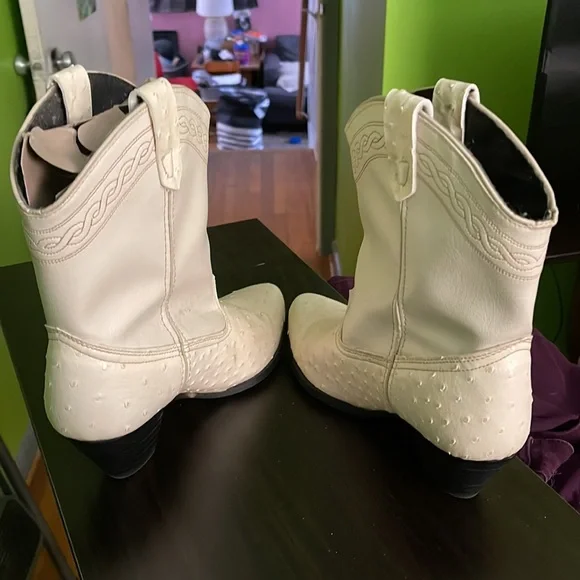 Laredo Cowboy Boots (not leather) - Picture 3 of 4